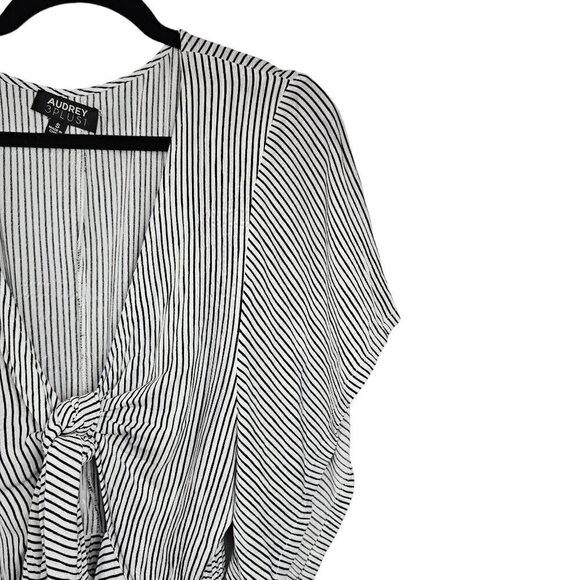 Audrey 3 Plus 1 Deep V Neck Tie Front Cut out Flutter Sleeve Wide Leg Jumpsuit - Picture 3 of 9